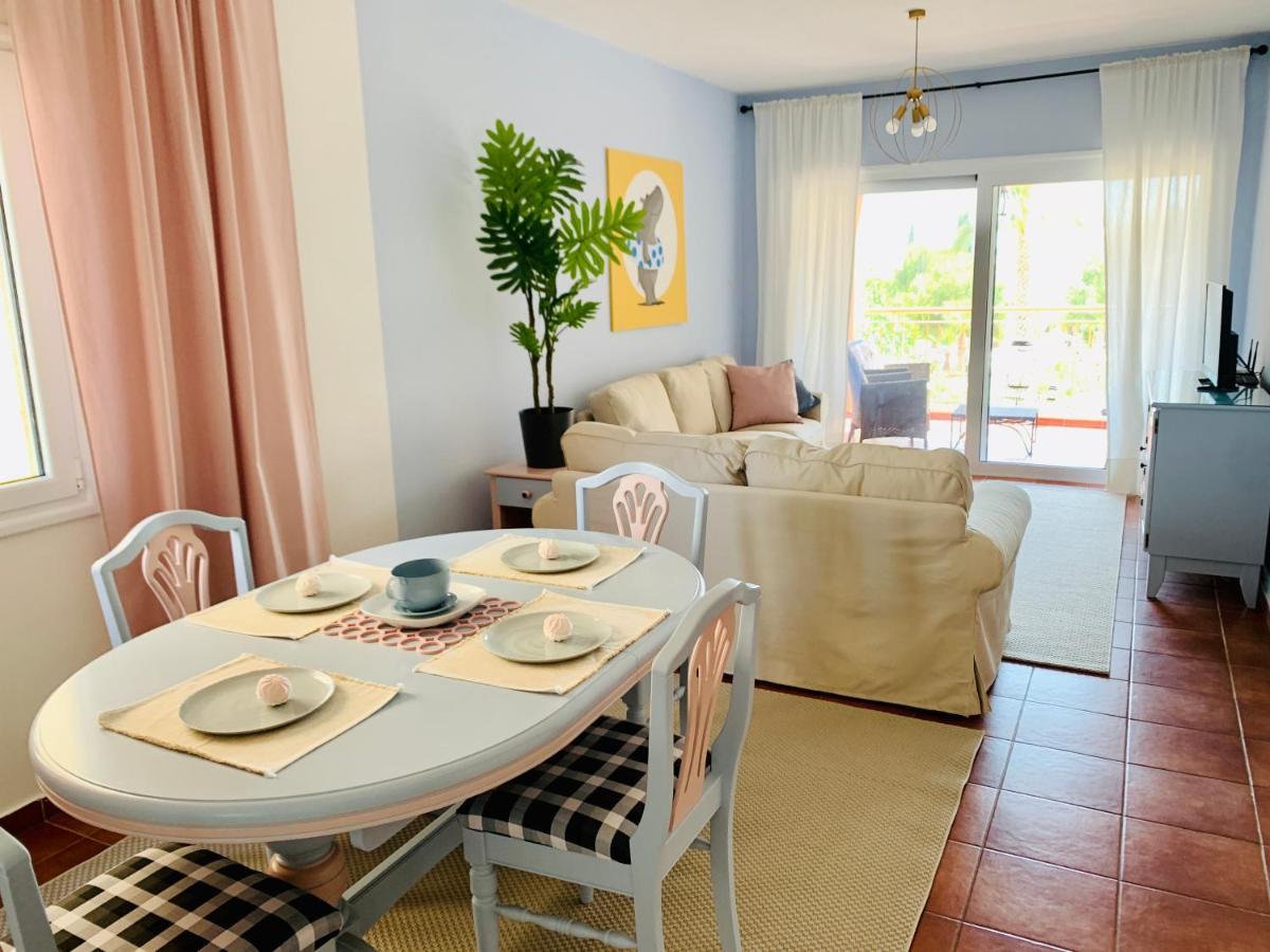 101 Hippo Apartment In Popular Regina Gardens Pafos Exterior foto