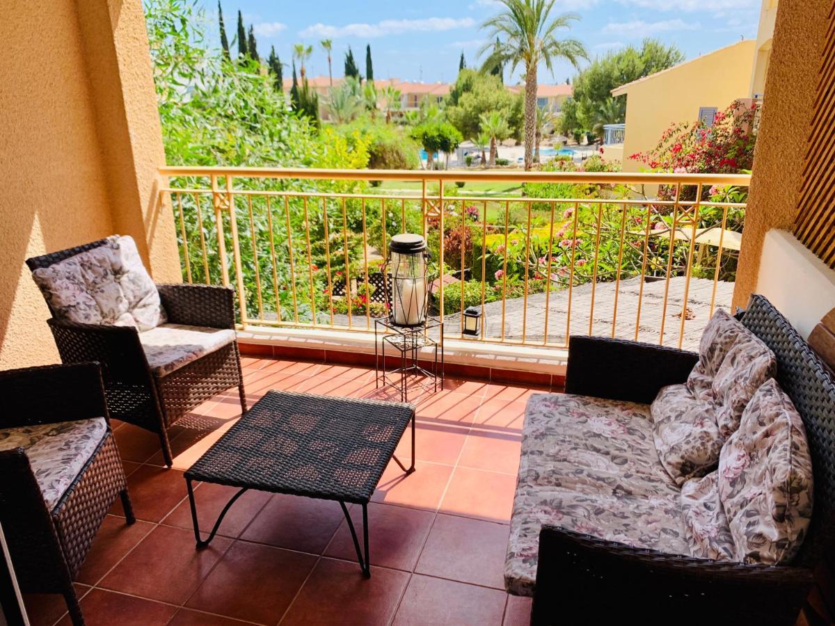 101 Hippo Apartment In Popular Regina Gardens Pafos Exterior foto