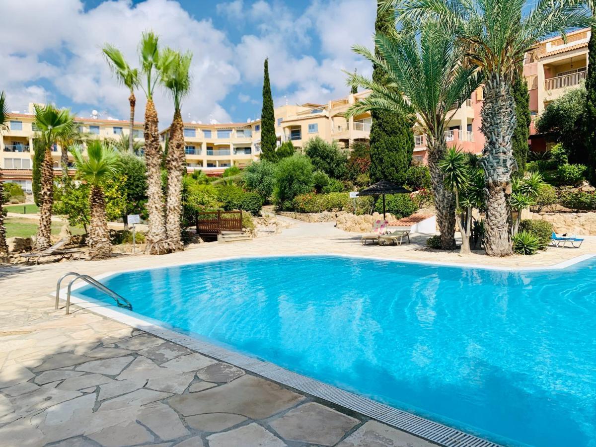 101 Hippo Apartment In Popular Regina Gardens Pafos Exterior foto